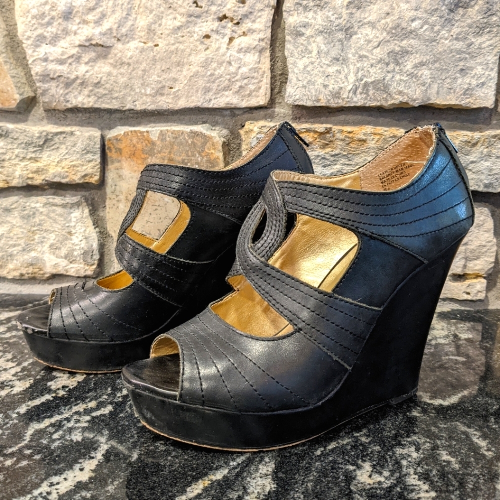 Seychelles black wedges